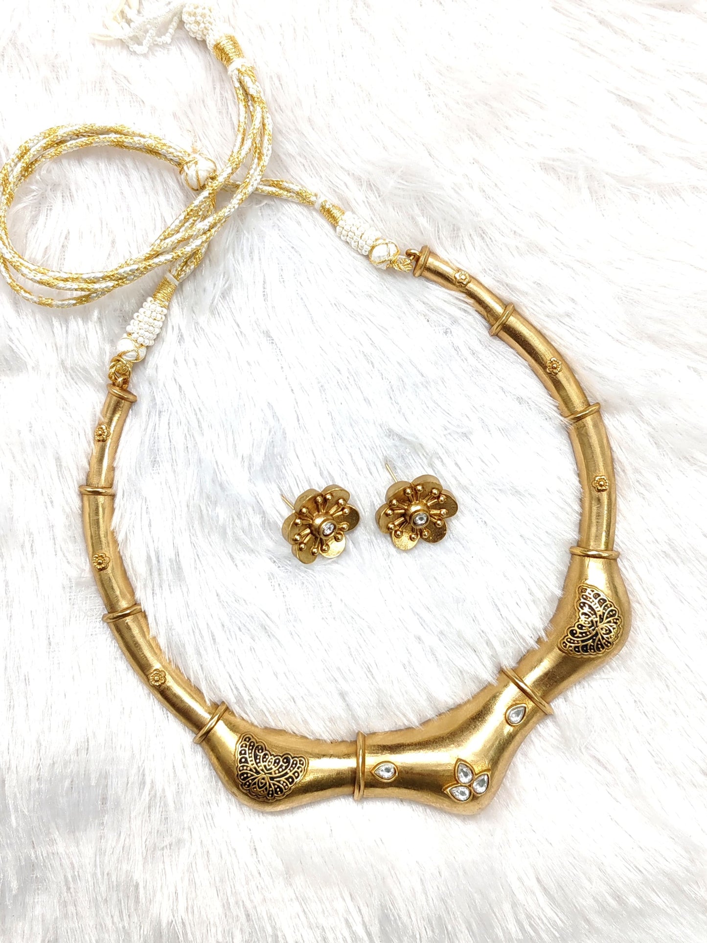 Rajwadi Polished Brass Flexible Necklace Set